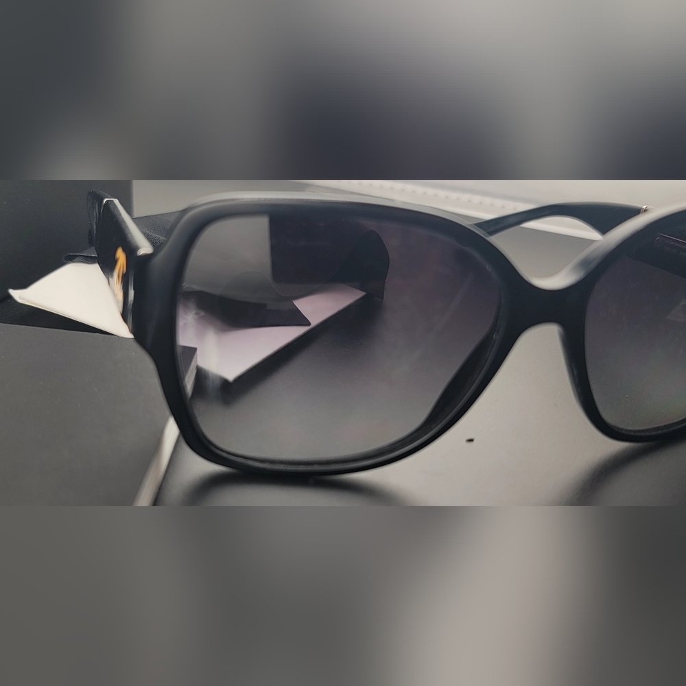 Vintage Chanel Tortoise Sunglasses With Box And Cleaning Wipe (New) - Picture 5 of 14